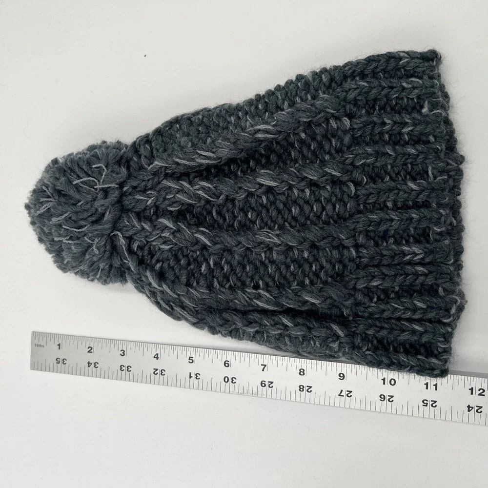 Adidas Toronto Maple Leafs Knit Pom Beanie Hat Gray NHL‎ Hockey